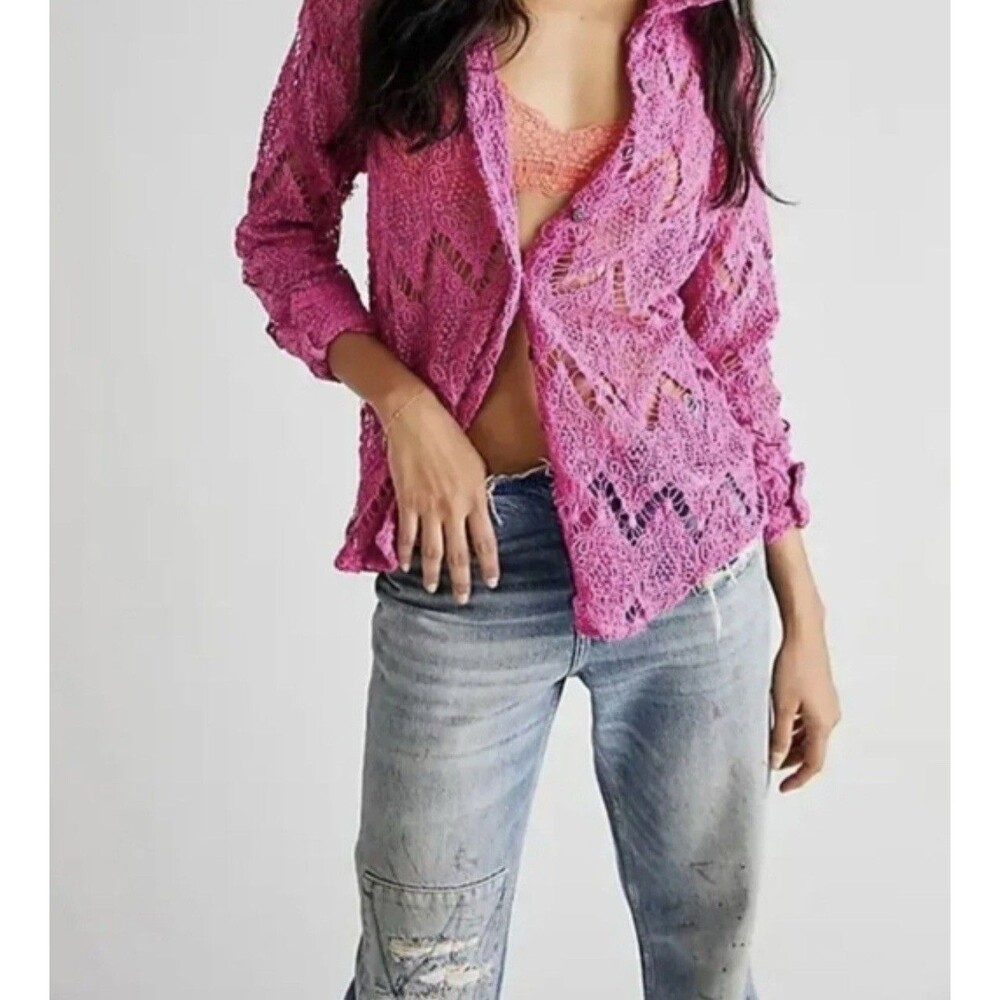NWT $98 FREE PEOPLE Until Sundown Shirt Cover-Up‎ Gin Fizz Pink Crochet MEDIUM - Picture 2 of 7